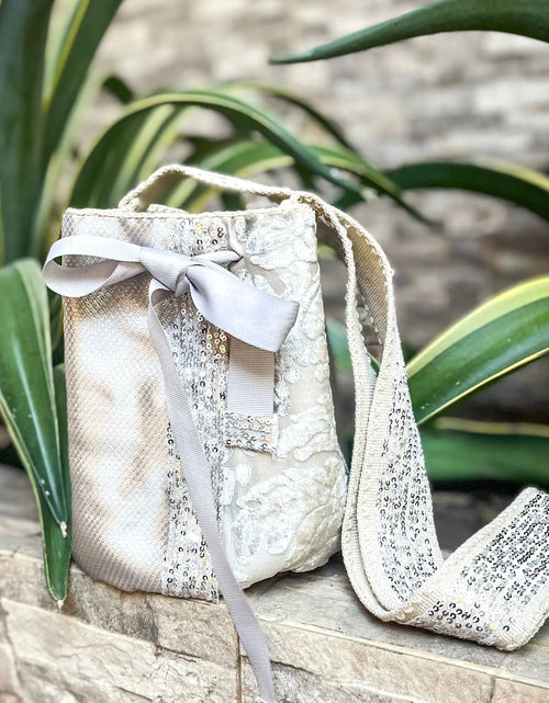 Load image into Gallery viewer, Posh Wayuu Mochila #5
